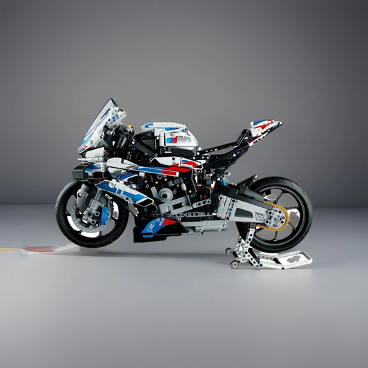 New LEGO BMW M 1000 RR (42130)
